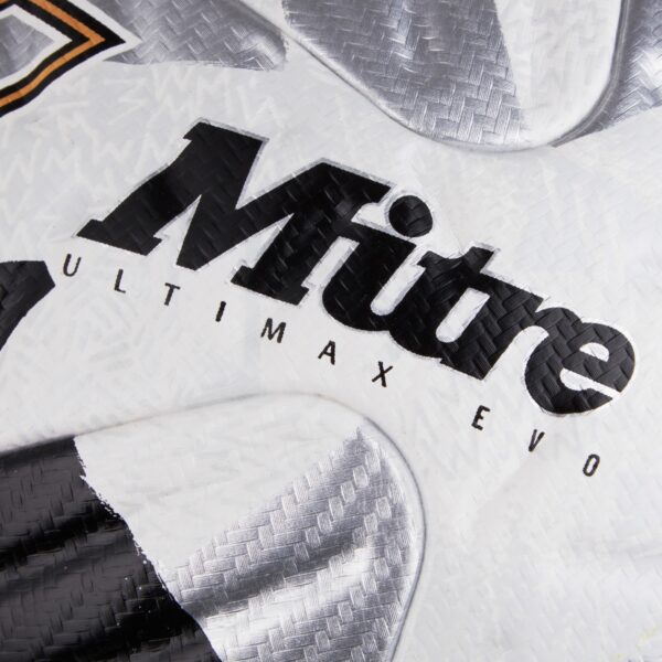 Ultimax Evo White & Yellow Mixed 12 Ball Deal - Image 4
